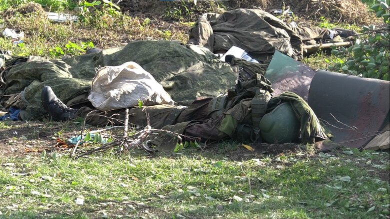 Десантники 80-ї ОДШБр оволоділи ключовим опорним пунктом ворога. На полі бою залишилось 40 тіл окупантів 05