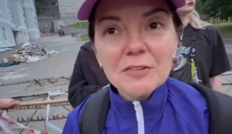 "Хочется, чтобы был диалог между людьми и властью": Маричка Падалко и Евгений Клопотенко присоединились к акции в поддержку Федорова. ВИДЕО