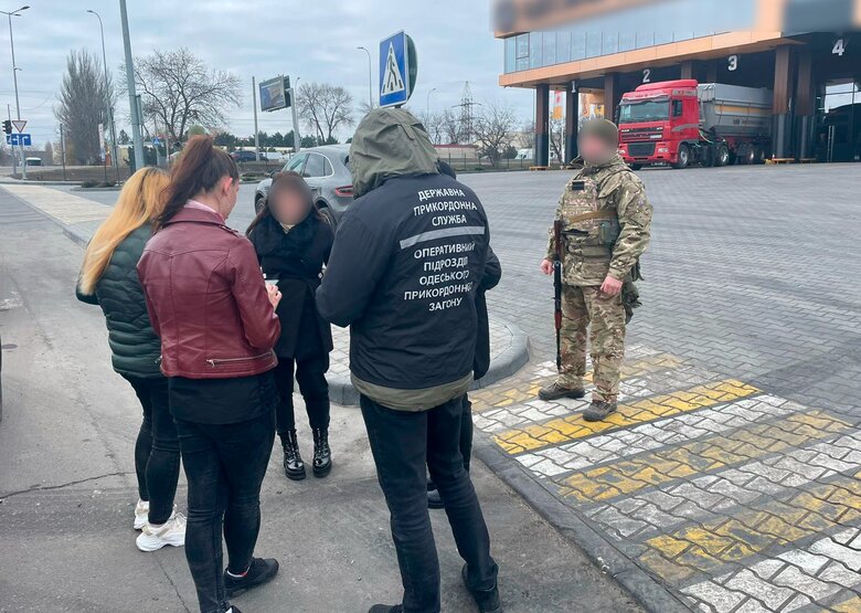 Українок хотіли вивезти до Чехії в сексуальне рабство. Прикордонники не дали 01