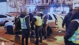 Київські поліцейські жорстоко побили чоловіка під час затримання. Тепер їм загрожує до 8 років за ґратами. ВІДЕО+ФОТОрепортаж