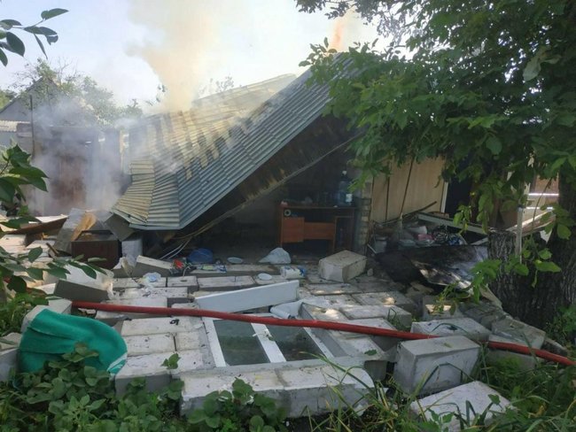 У приватному будинку на Черкащині стався потужний вибух: загинув чоловік 01