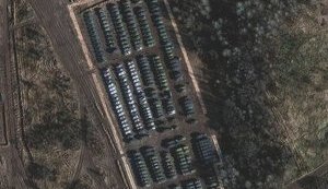Офису президента следует прекратить дезинформировать украинское общество заявлениями об отсутствии концентрации российских войск