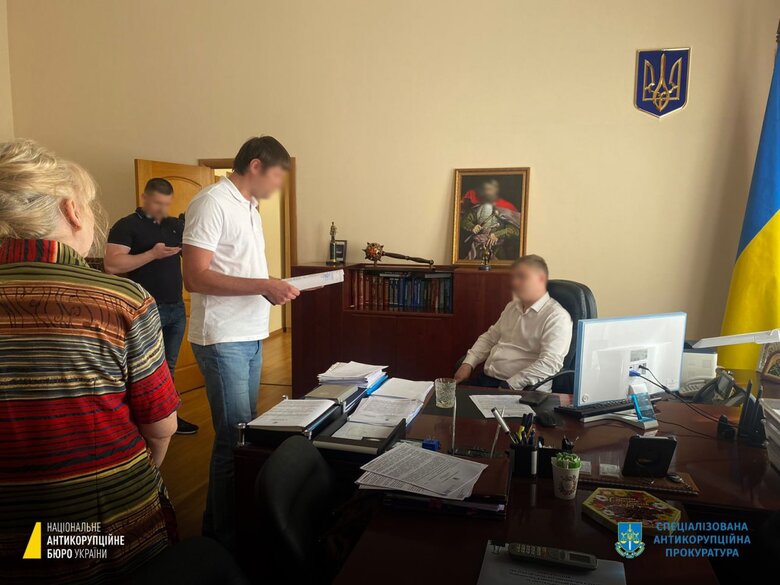 Очільника Державної судової адміністрації викрили на підбурюванні до хабаря суддям Верховного суду 01