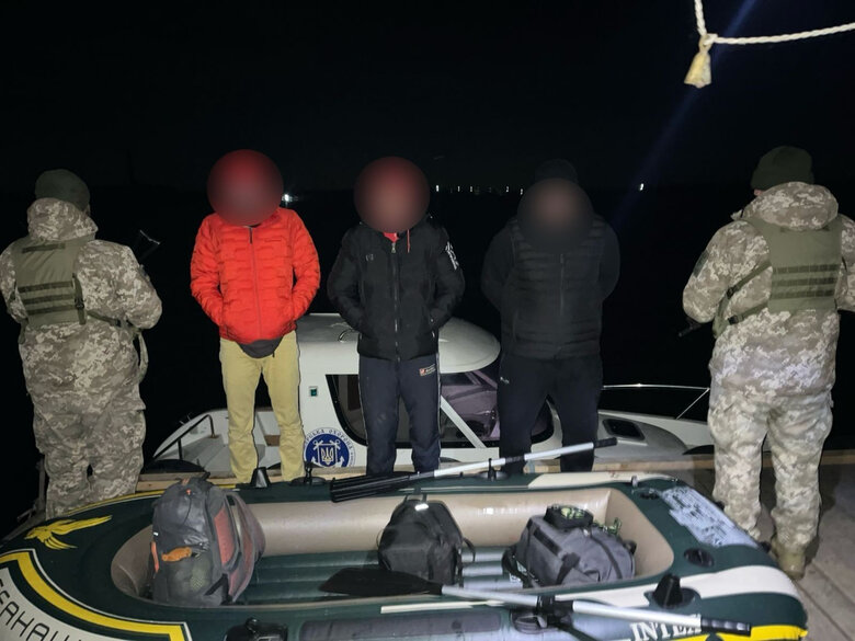 Трех уклонистов задержали на Кучурганском лимане при попытке побега в Молдову