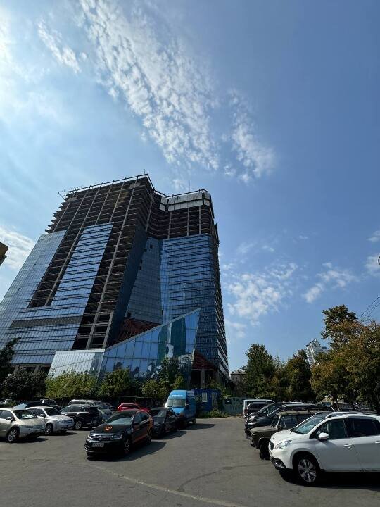 Недобудований хмарочос Sky Towers у Києві