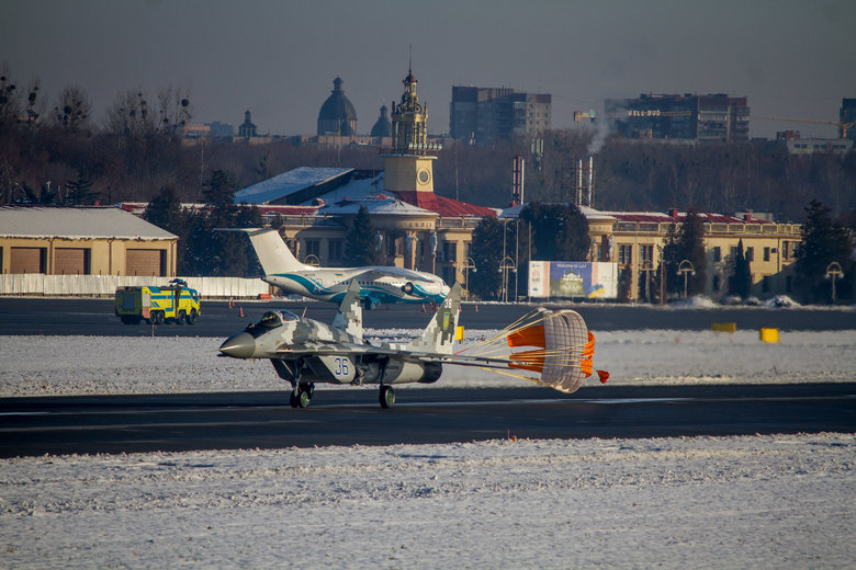 Львівський авіаремонтний завод передав ЗСУ відновлений літак МіГ-29 03