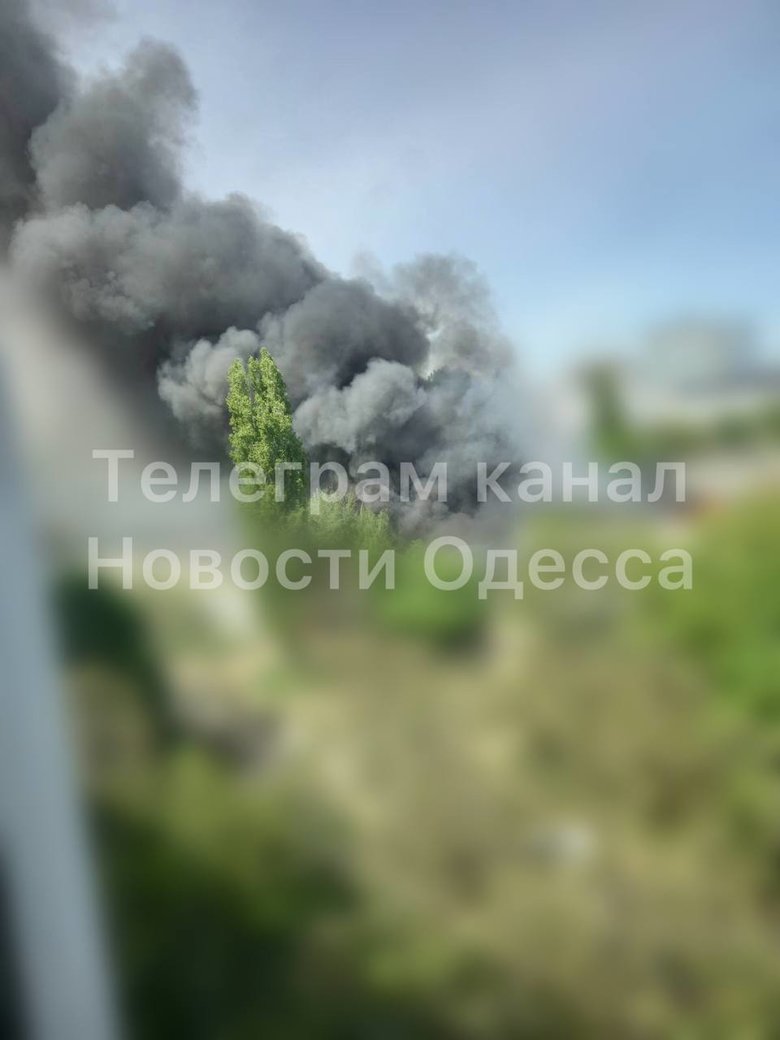 Рашисти обстріляли Одесу ракетами (оновлено) 02