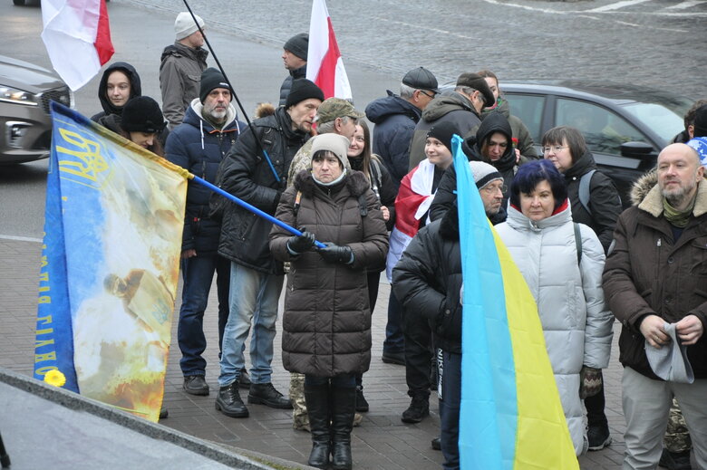 Пам’ять перших загиблих Героїв Небесної Сотні вшанували у Києві 30 Пам’ять перших загиблих Героїв Небесної Сотні вшанували у Києві 30