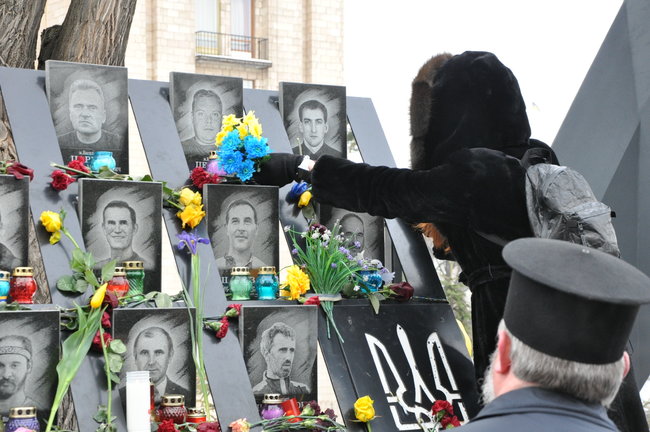 У Києві відслужили панахиду за Героями Небесної Сотні 10