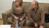 Блоггеры удивлены скромностью Путина: подозревают, что российского премьера переписывали в квартире собаки Кони. ФОТО.