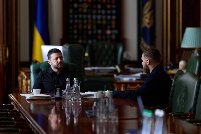 Президент Володимир Зеленський зустрівся з Героєм України Сергієм Волинським