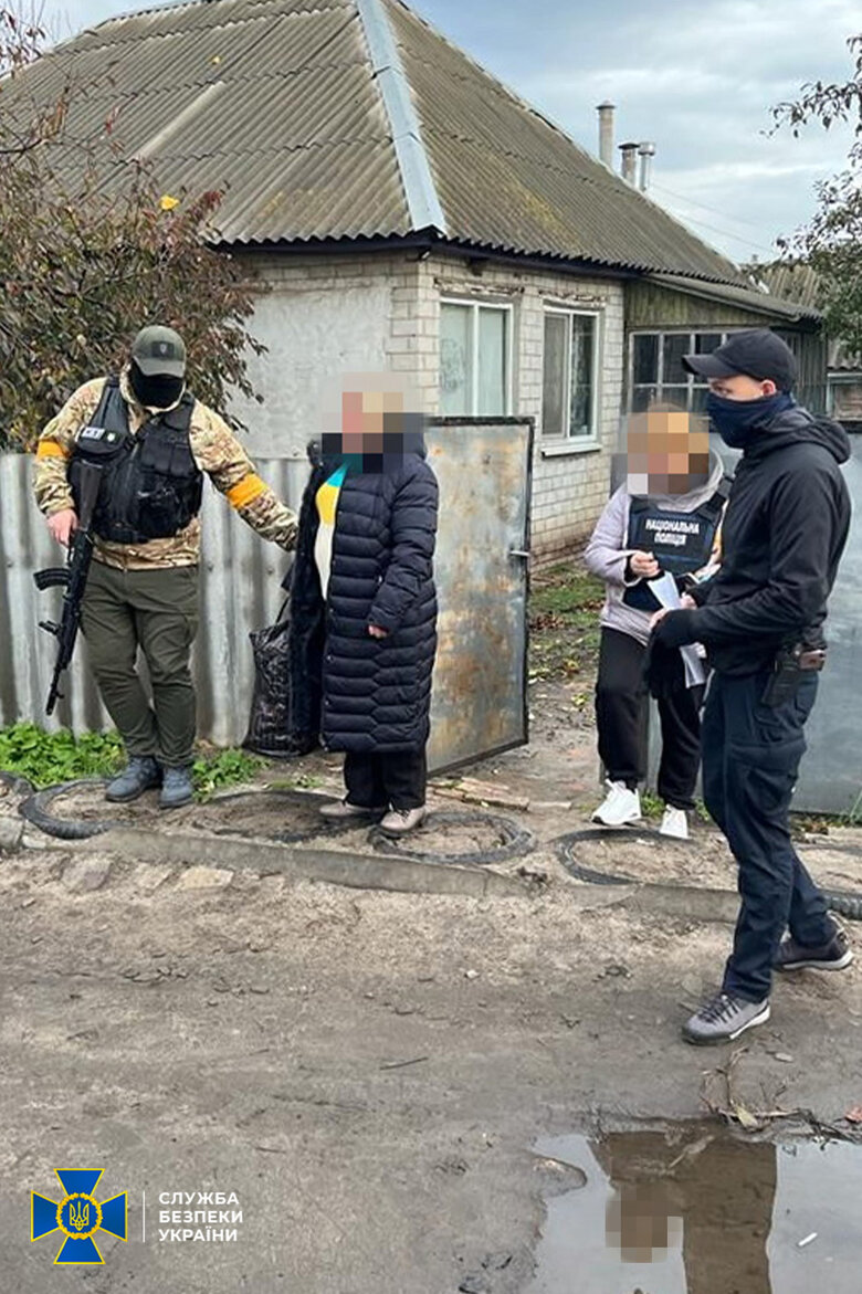 СБУ задержала коллаборантку, возглавлявшую оккупационную Роспочту в Харьковской области 01