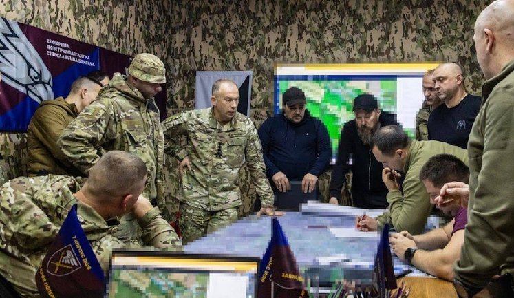 Збільшення тиску на Добропільському виступі змушує РФ розпорошувати сили в районі Покровська, - Сирський