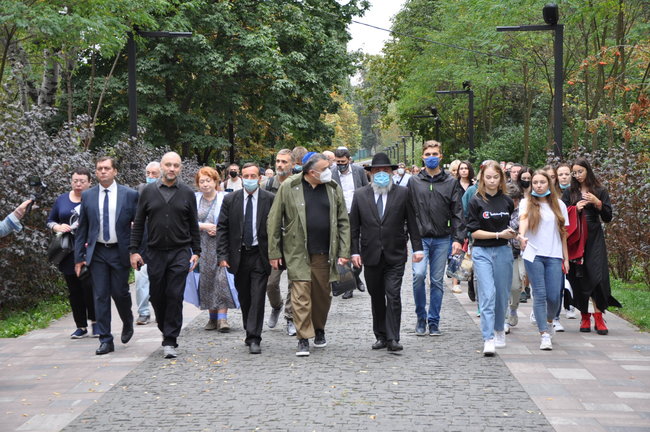 У Києві відбувся Марш памяті жертв Бабиного Яру 02