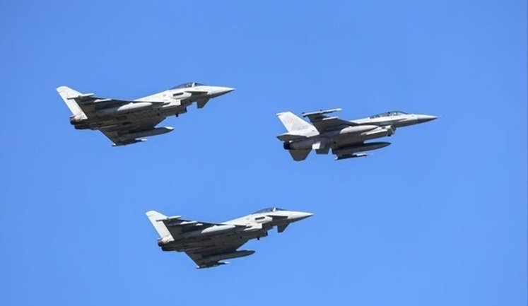 Британські винищувачі Typhoon почали патрулювання в небі Польщі в межах місії "Східний вартовий"
