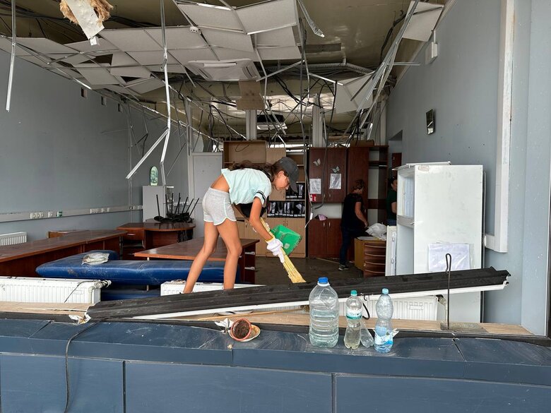 Вследствие ночных атак РФ в Измаиле повреждено здание Морвокзала, 3 учебных заведения, 1 учреждение культуры, 15 квартир и примерно 10 частных домов 04