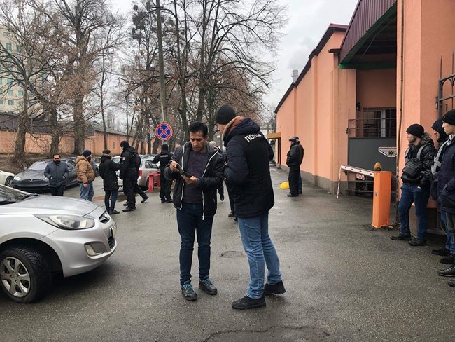 В свободной стране такие методы неприемлемы, - муфтий Исмагилов раскритиковал полицию, проверявшую документы возле мечети в Киеве 04 В свободной стране такие методы неприемлемы, - муфтий Исмагилов раскритиковал полицию, проверявшую документы возле мечети в Киеве 04