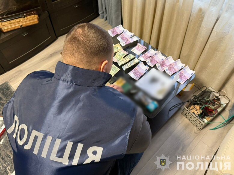 Лікарі ВЛК у Дніпрі підробляли чоловікам аналізи на ВІЛ