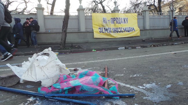 Поліція: Затримано найактивніших учасників акції під Радою, намети демонтовано 13