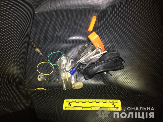 Квартирники-іноземці розбили 10 автомобілів і травмували двох поліцейських, намагаючись уникнути затримання 03