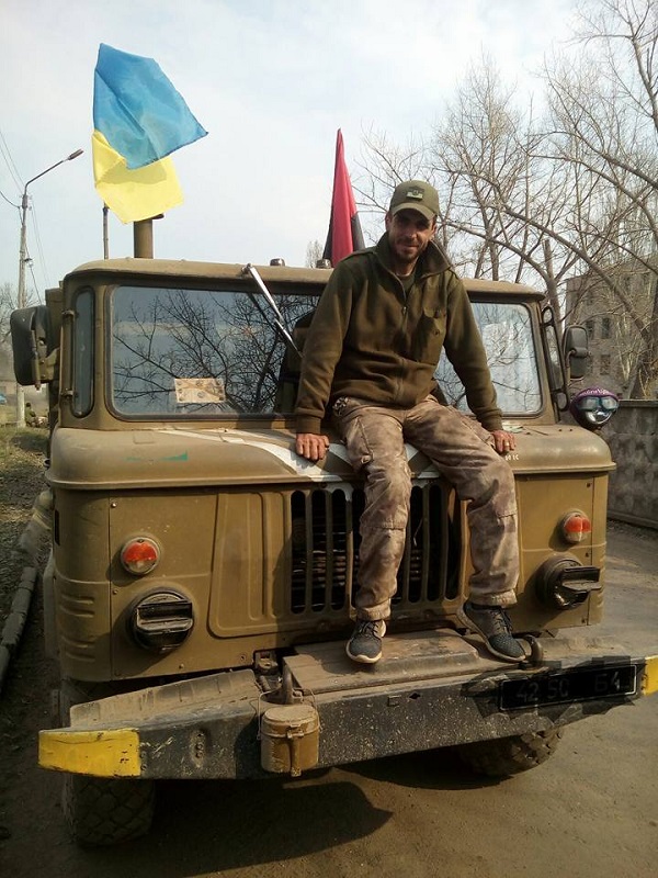 Військовий водій Микола Чопенко: Під прикриттям кулеметників ми виходили на Дебальцівську трасу та мели її віниками 03