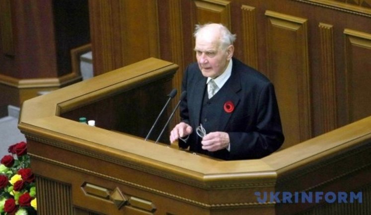 Академик Юхновский призвал Зеленского к сотрудничеству с Порошенко: Пусть ваш предшественник станет вашей опорой и советником. ВИДЕО