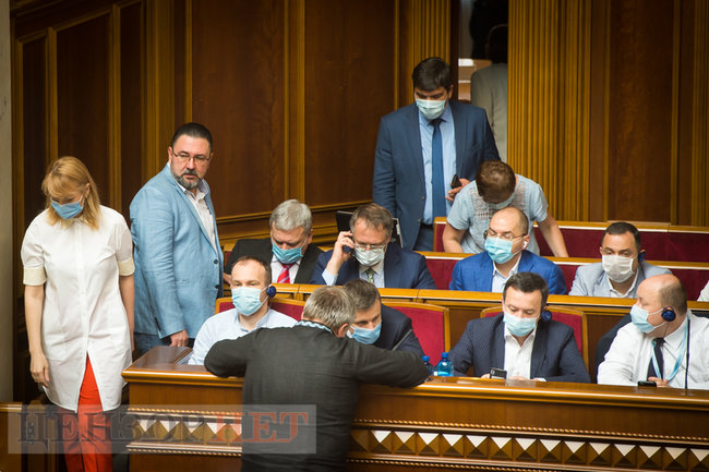 Час вопросов к правительству, объятия Саладухи, тревога Иванчука и расходы Кивы - работа Рады 3 июля 18