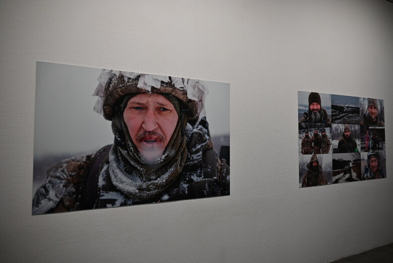 Выставка фотографий добровольца Владимира Миронюка (Джона), погибшего под Курдюмовкой в сентябре 2023 года 13