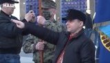 Участник марша в честь дивизии СС "Галичина" Кошовенко извинился за жест, похожий на зигу