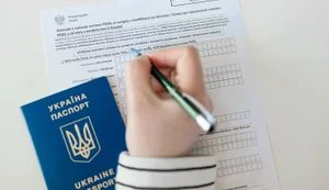 Украинцам в Польше отказывают во временной защите