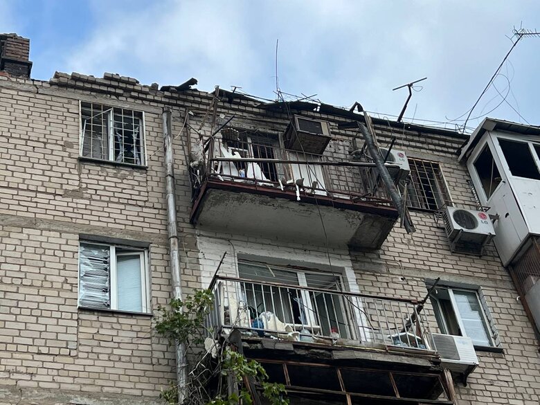 Russians shelled Mykolaiv, struck residential building, - Senkevych 05