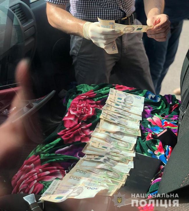 Професора Рівненської медакадемії затримали на хабарі: вимагав 33 тис. грн за вступ 03 Професора Рівненської медакадемії затримали на хабарі: вимагав 33 тис. грн за вступ 03