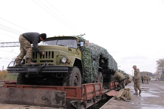 Воїнів-артилеристів, які повернулися із зони АТО, урочисто зустріли на Київщині 01