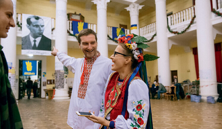 Пропагандист Красовський, який закликав вбивати українських дітей, у 2014 році відвідував Київ та фотографувався у вишиванці. ФОТОрепортаж
