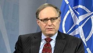 НАТО необхідно переглянути свою стратегію і підхід щодо Росії, - Вершбоу