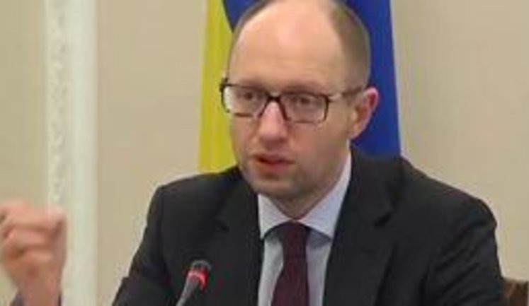 "Для демократического общества такие действия недопустимы", - Яценюк осудил действия "Свободы" в НТКУ