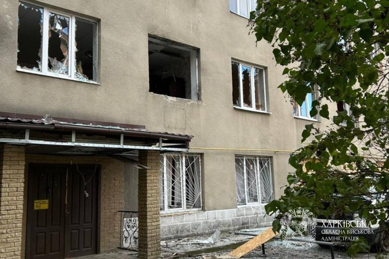 Гуртожиток після обстрілу