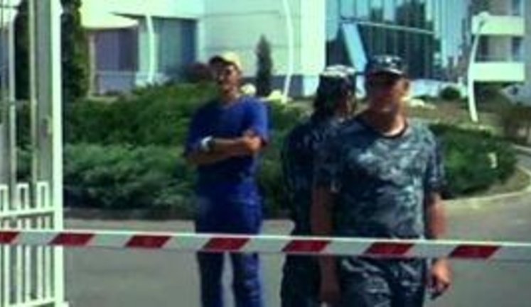 Лидер пророссийской "Родины" Марков захватил четыре детских санатория в Одессе: Поставили свою охрану. Детей на территорию не пустили. + ВИДЕО.