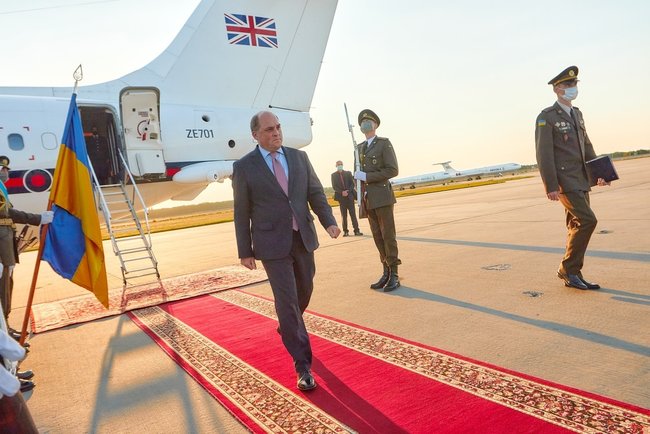 UK Secretary of State for Defense arrives in Ukraine 01
