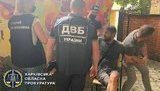 Житель Харківщини погрозами вимагав у колишньої співмешканки 15 тис. дол. "боргу", - прокуратура. ФОТО