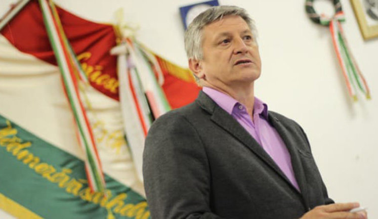 Hungarian official denied entry to Ukraine