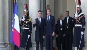 President Zelenskyi arrives at Élysée Palace in Paris. VIDEO
