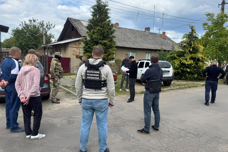 На Закарпатті викрили канал незаконного переправлення чоловіків до ЄС