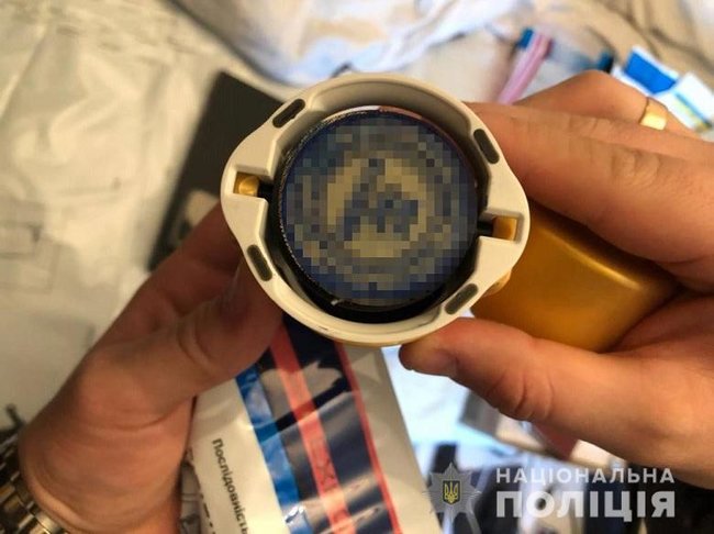 У Києві іноземка зі співмешканцем торгувала підробленими довідками про відсутність COVID-19, - Нацполіція 02 У Києві іноземка зі співмешканцем торгувала підробленими довідками про відсутність COVID-19, - Нацполіція 02