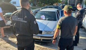 Продавали "гуманітарні" авто для ЗСУ: на Львівщині викрито схему, - ДПСУ. ФОТОрепортаж