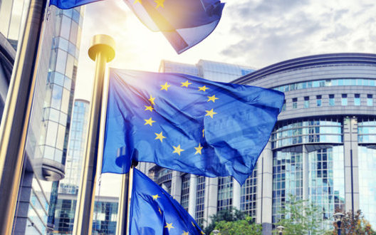 Єврокомісія прибула до Будапешта на переговори з урядом Мадяра