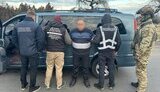 Чоловік допомагав ухилянтам виїхати за кордон