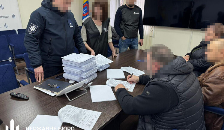 Разворовал 11 млн грн на поставке некачественной военной формы: на Кировоградщине будут судить депутата, - ГБР. ФОТОРЕПОРТАЖ