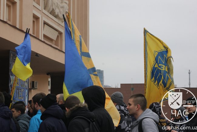 С воином Азова Марком Гудзовским простились в Днепре 05