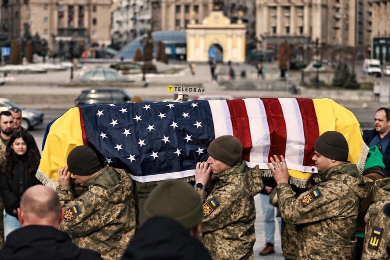 На Майдані попрощалися з захисником зі США